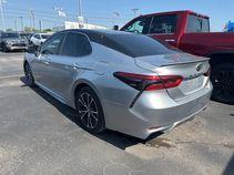 Used 2018 Celestial Silver Metallic Toyota SE image 4