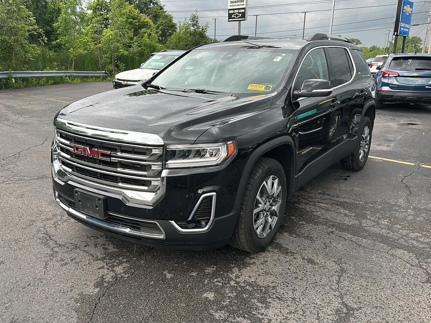 Used 2023 Ebony Twilight Metallic GMC SLT image 5