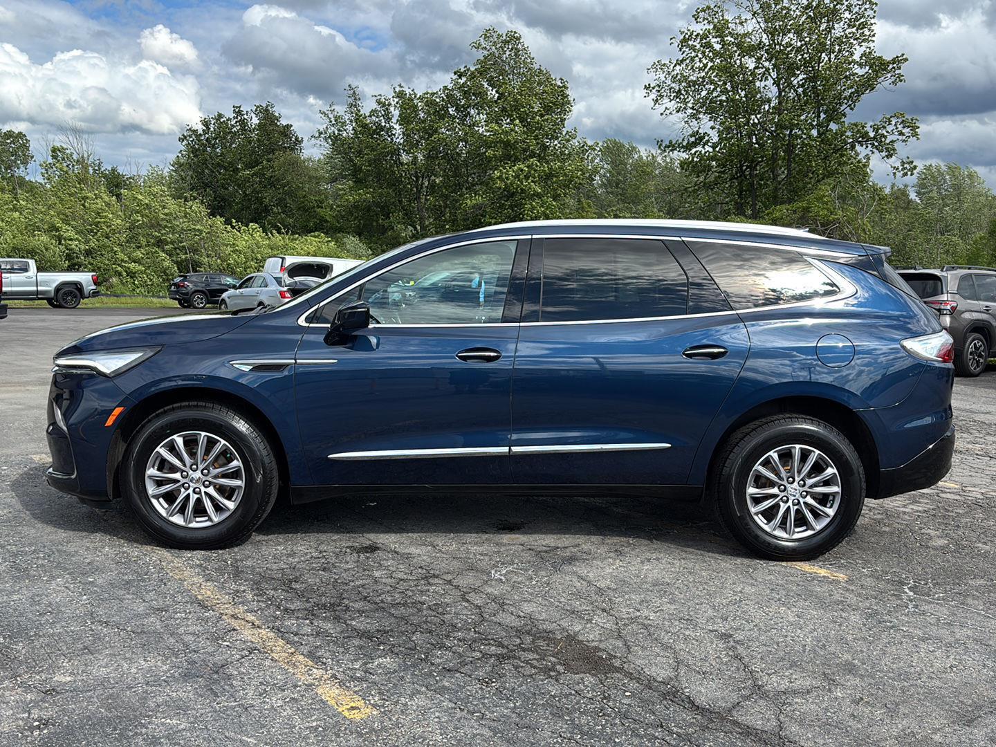 Used 2024 Blue Metallic Buick Essence image 10