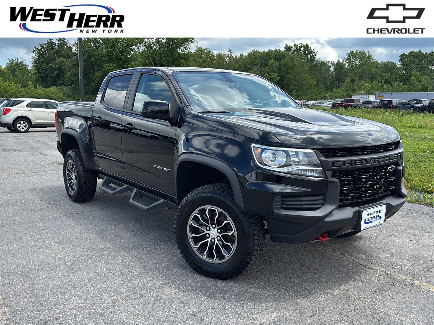 Black 2022 Chevrolet Colorado Pickup Truck Four-Wheel Drive 8-Speed Automatic