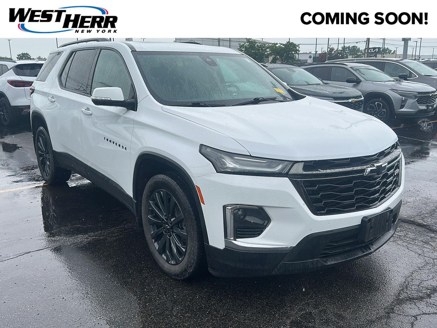 Summit White 2022 Chevrolet Traverse SUV / Crossover Four-Wheel Drive 9-Speed Automatic