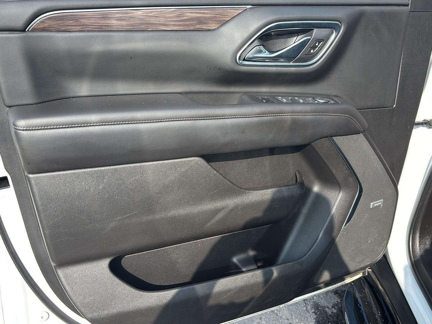 Used 2021 Summit White Chevrolet LT image 16