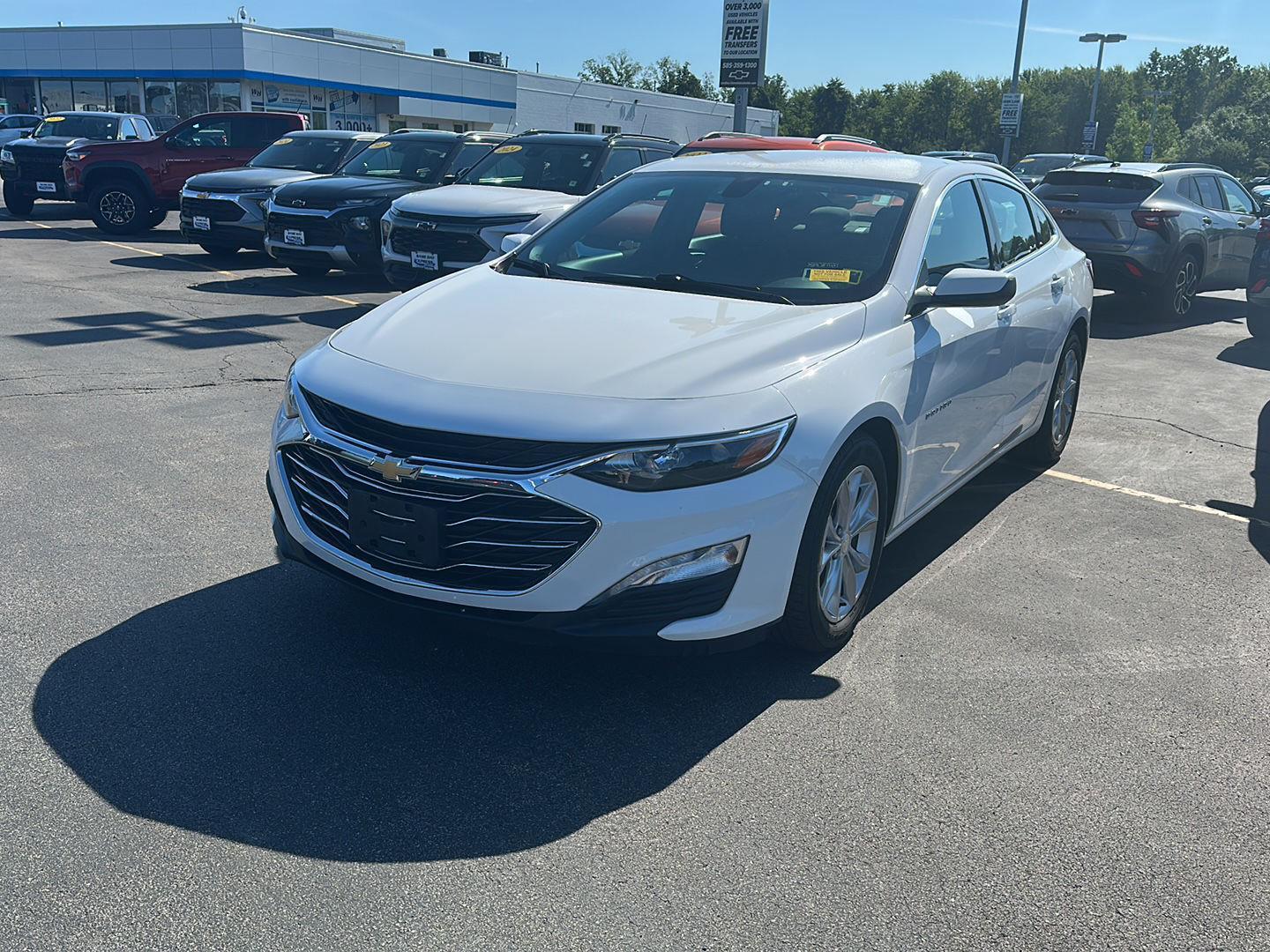 Used 2019 Summit White Chevrolet LT image 5