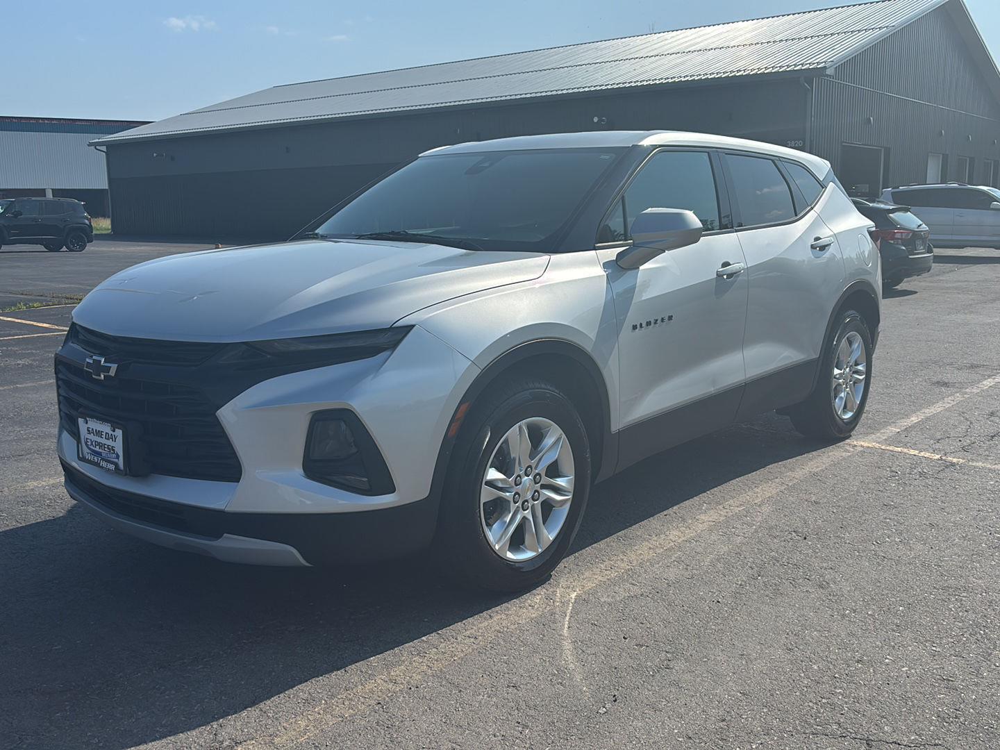 Used 2021 Silver Ice Metallic Chevrolet LT image 3