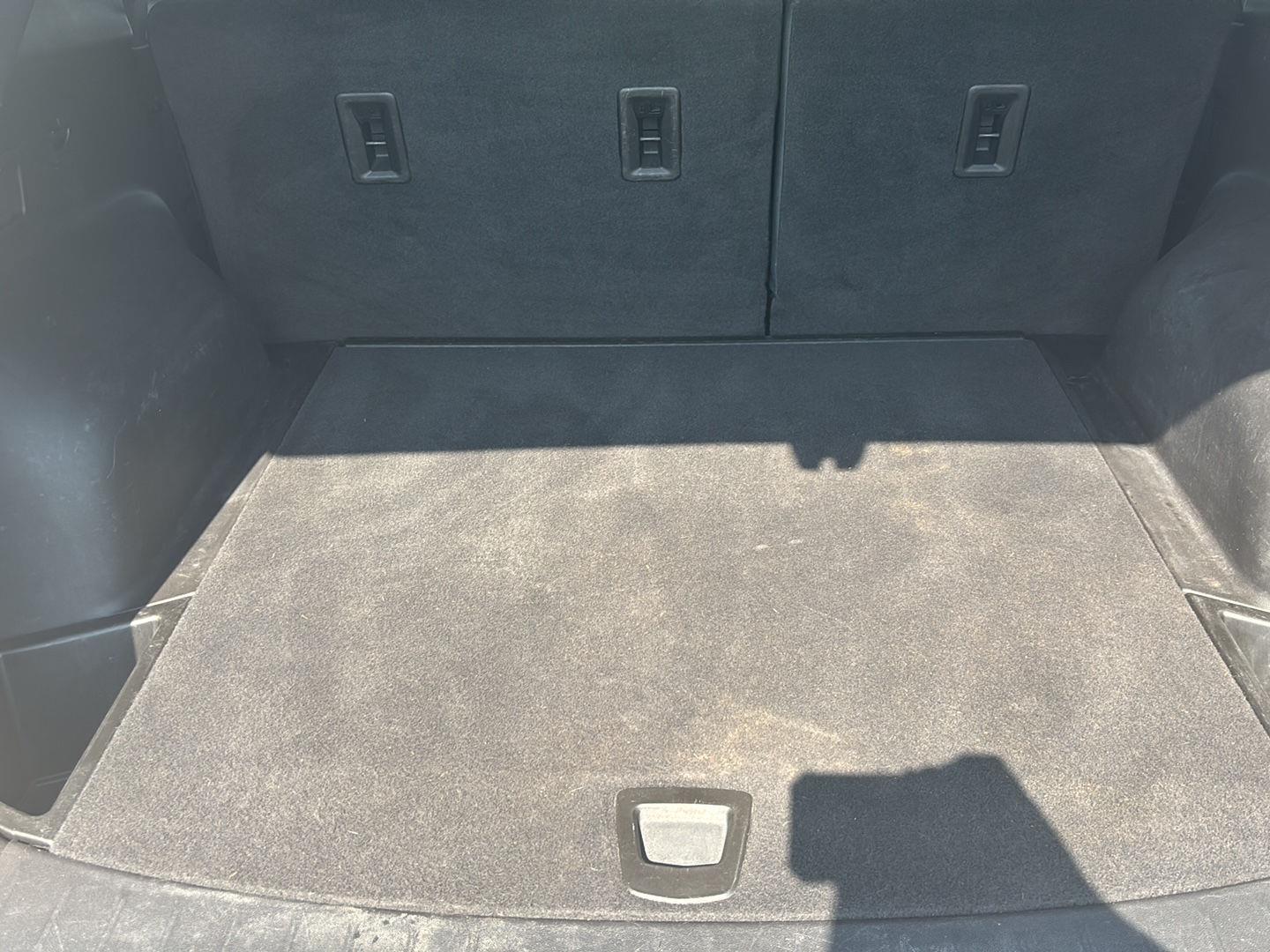 Used 2021 Silver Ice Metallic Chevrolet LT image 31