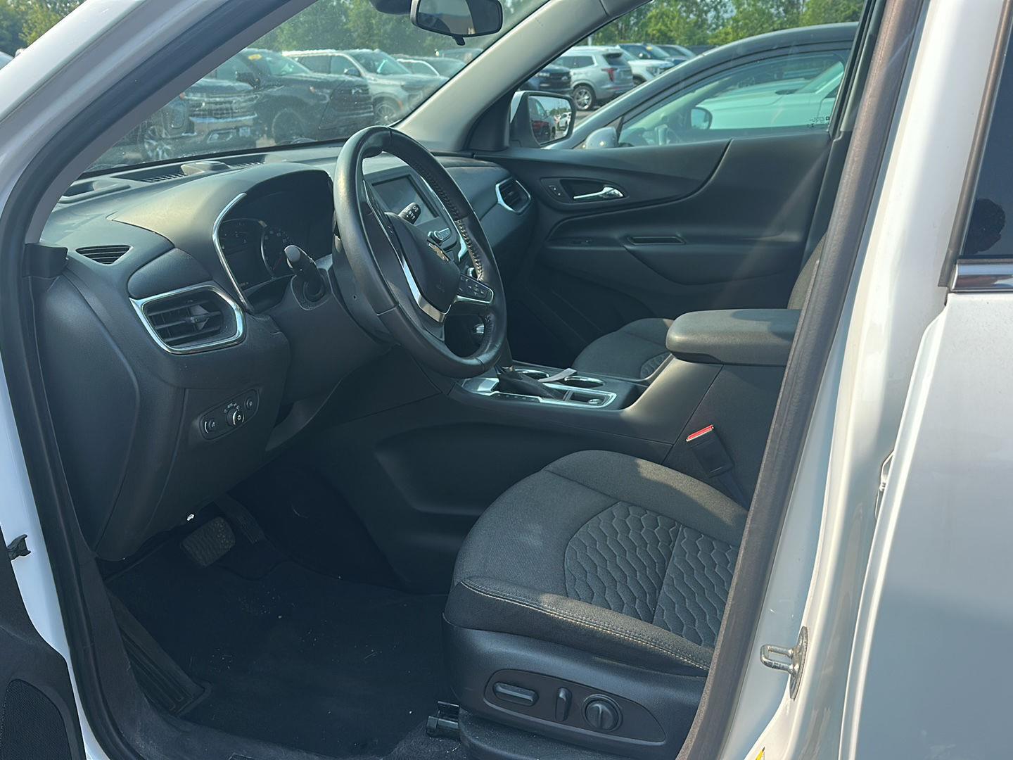 Used 2020 Summit White Chevrolet LT image 7