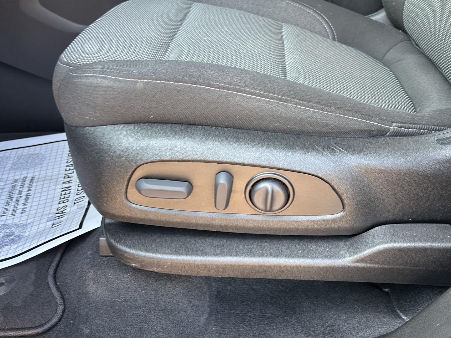 Used 2023 Mosaic Black Metallic Chevrolet LT Cloth image 13