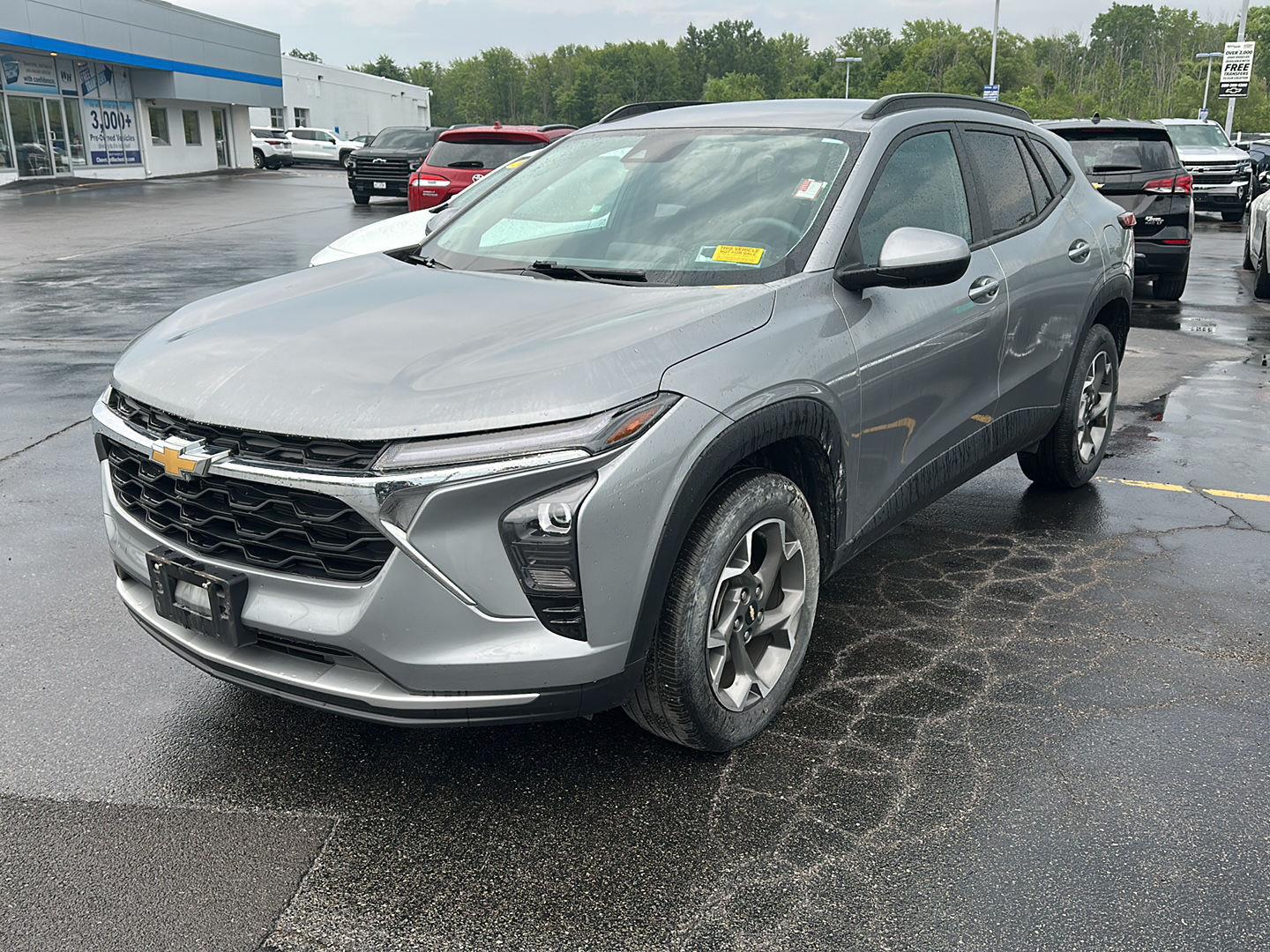 Used 2024 Sterling Gray Metallic Chevrolet LT image 5