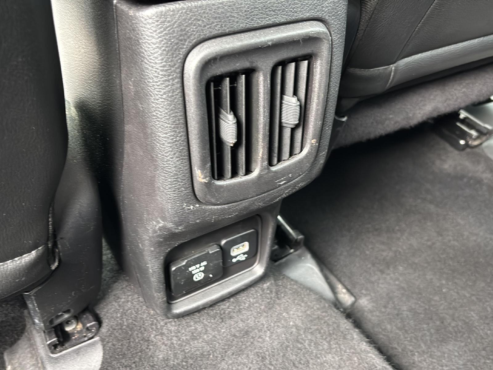 Used 2019 Billet Silver Metallic Clearcoat Jeep Limited image 21