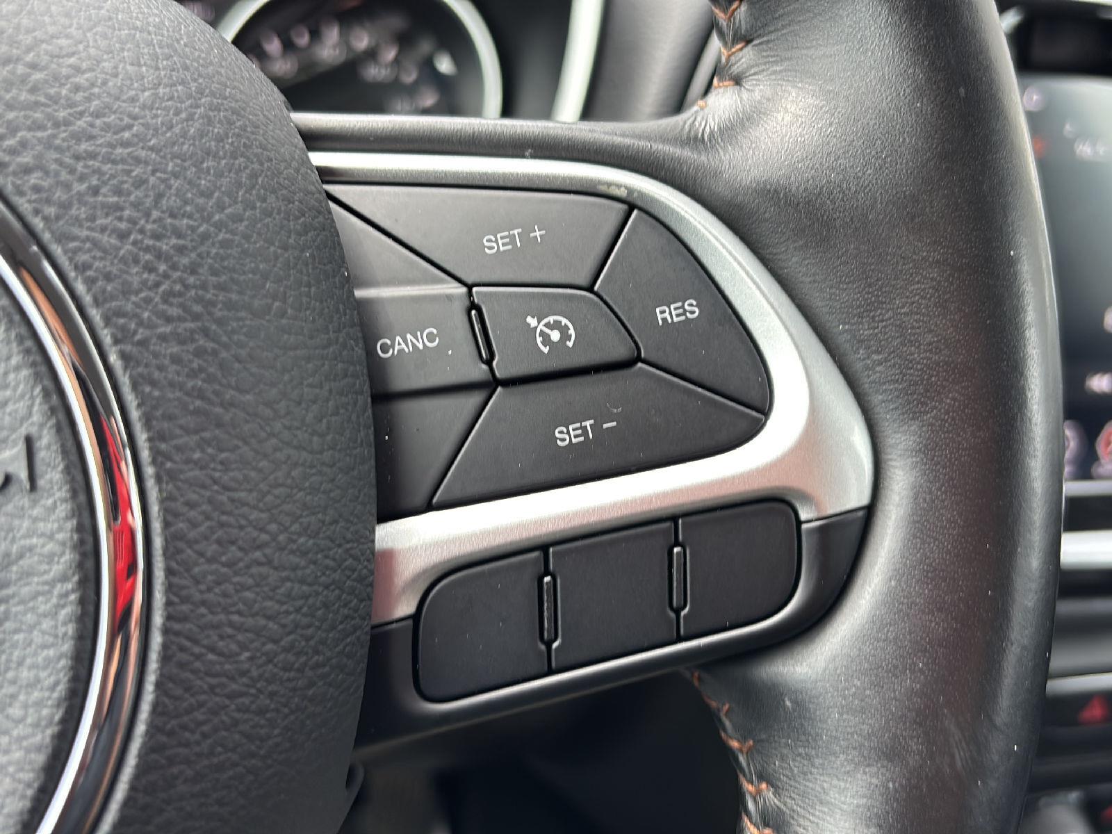 Used 2019 Billet Silver Metallic Clearcoat Jeep Limited image 27