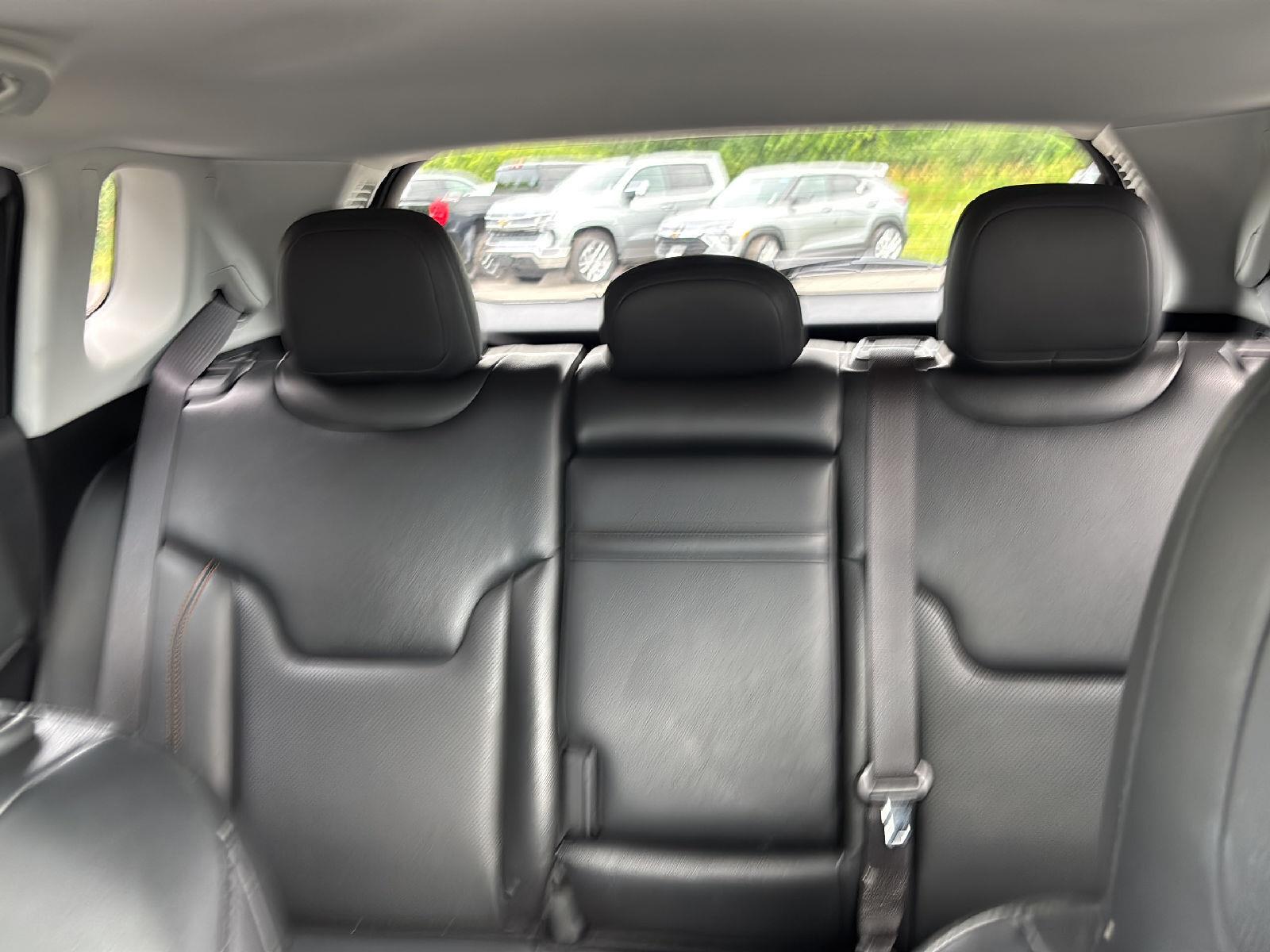 Used 2019 Billet Silver Metallic Clearcoat Jeep Limited image 33