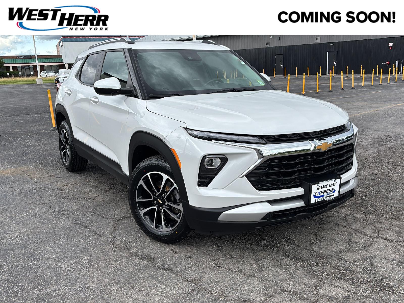 White (Iridescent Pearl Tricoat) 2024 Chevrolet Trailblazer SUV / Crossover Four-Wheel Drive 9-Speed Automatic