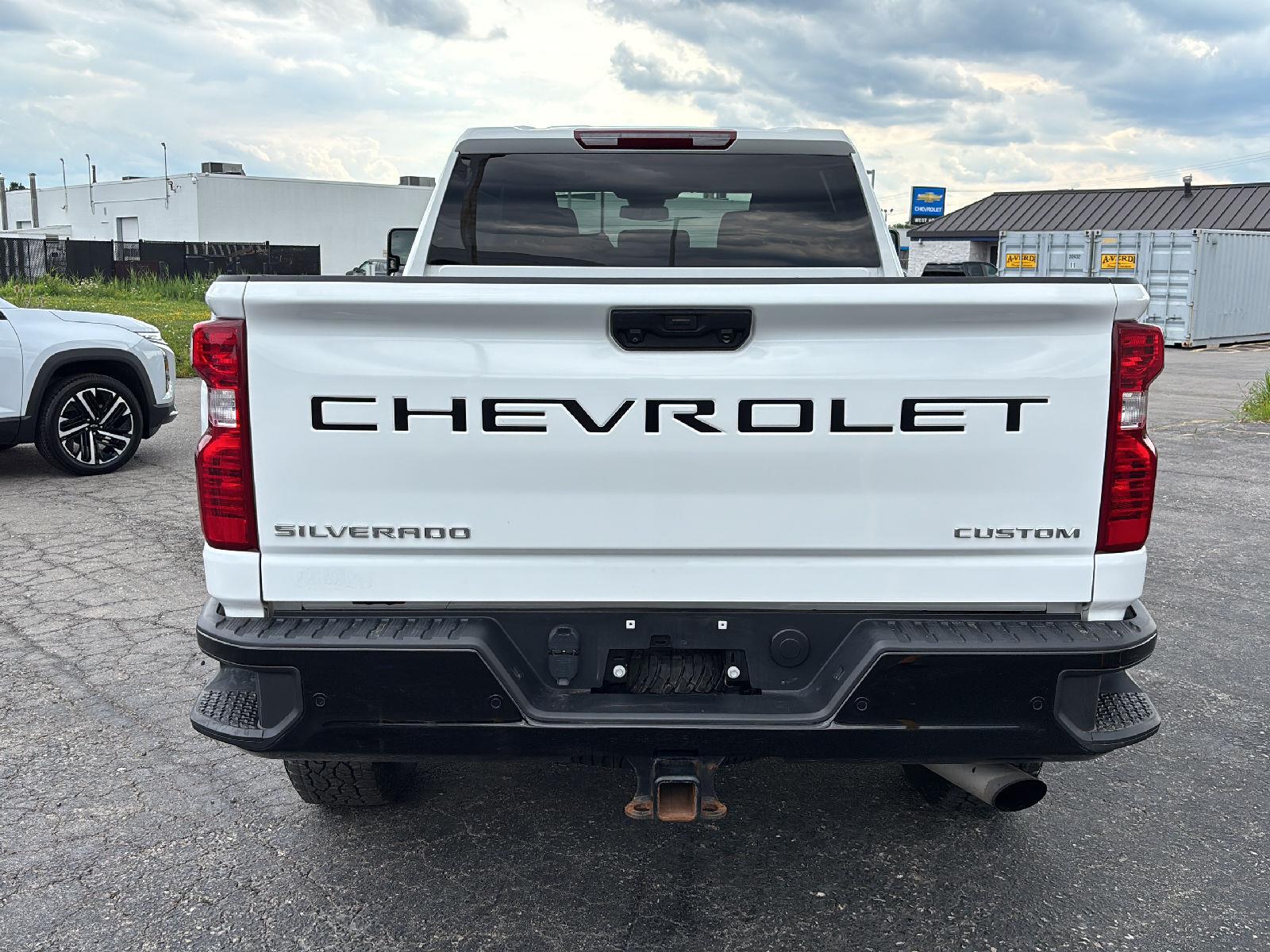Used 2024 Summit White Chevrolet Custom image 15