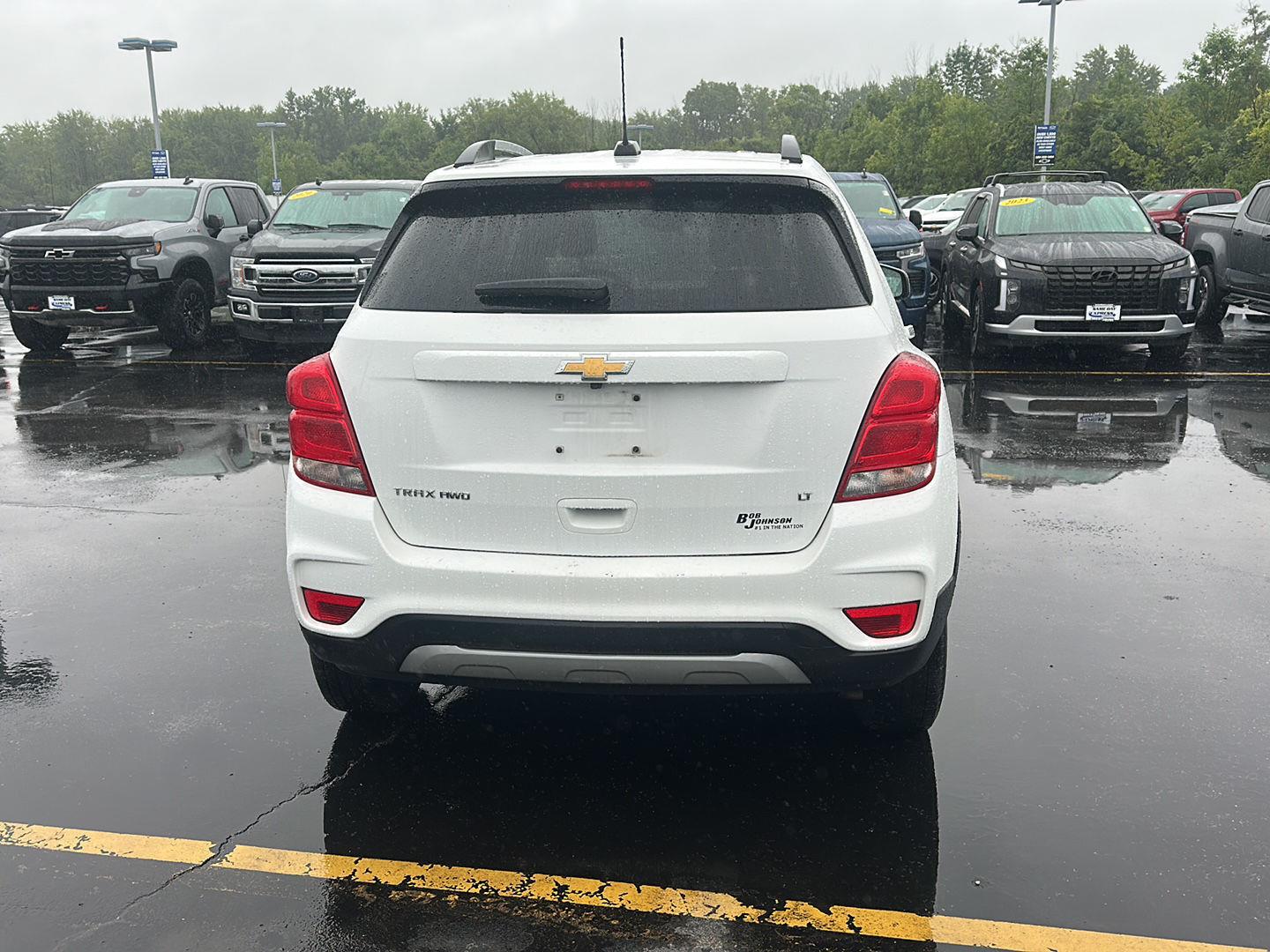 Used 2019 Summit White Chevrolet LT image 3