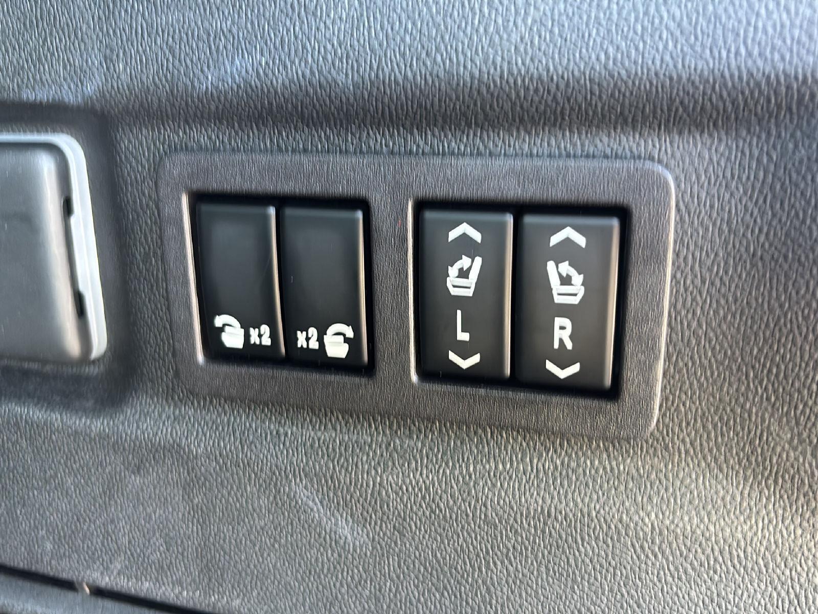 Used 2024 Summit White Chevrolet Z71 image 35