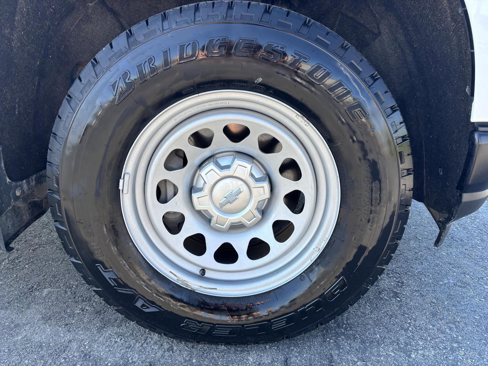 Used 2021 Summit White Chevrolet Work Truck image 9