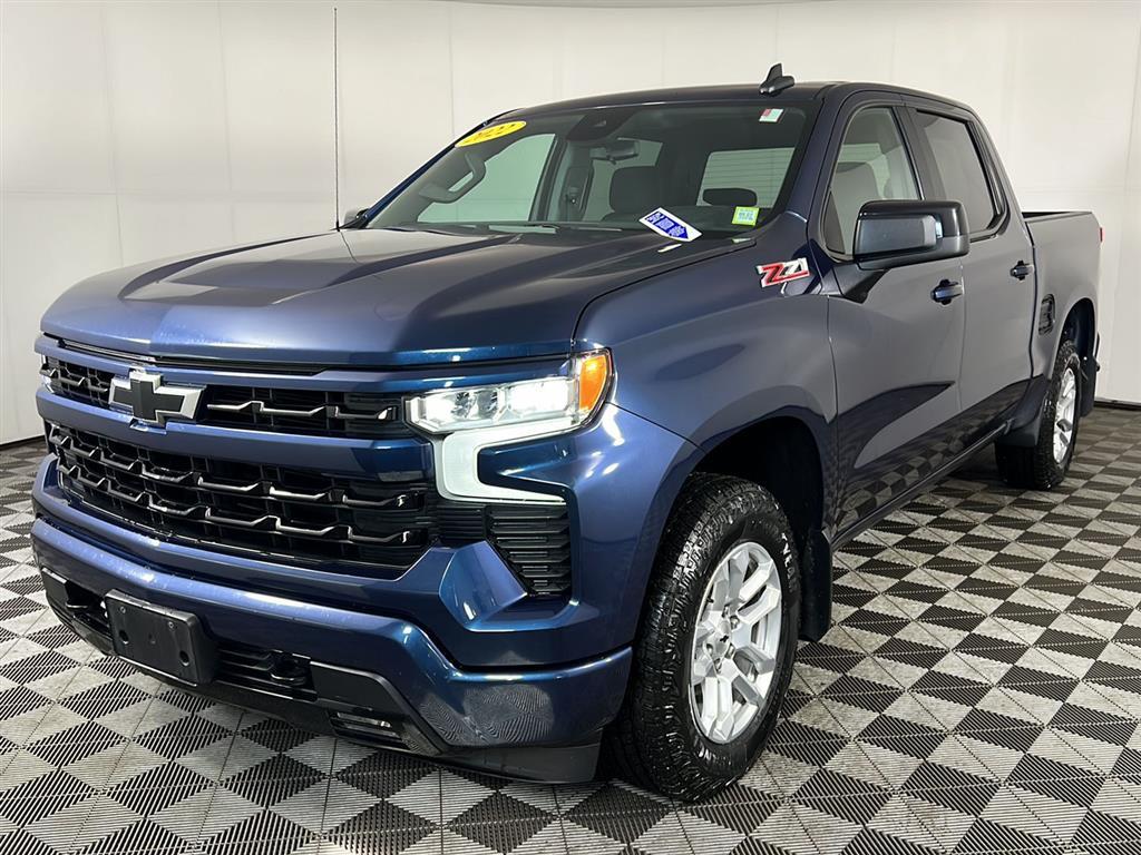 Used 2022 Blue Metallic Chevrolet RST image 39