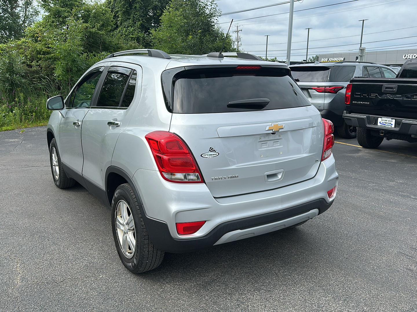 Used 2019 Silver Ice Metallic Chevrolet LT image 4
