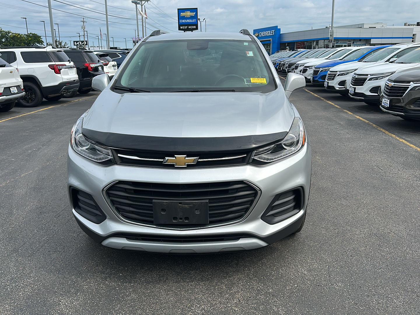 Used 2019 Silver Ice Metallic Chevrolet LT image 6