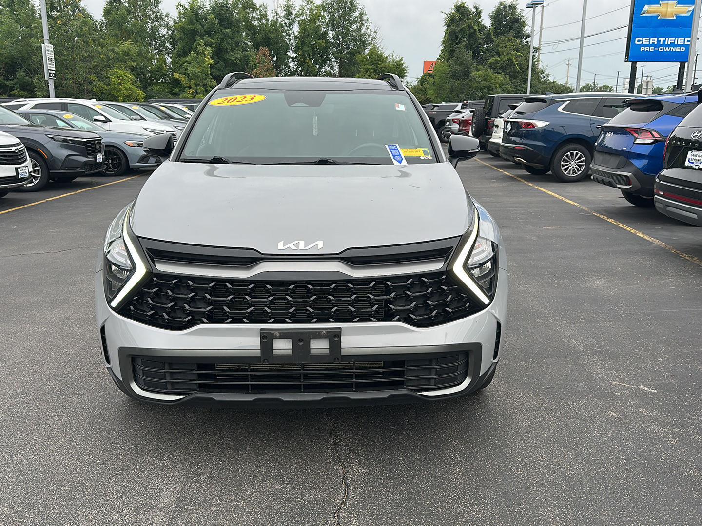 Used 2023 Wolf Gray Kia X-Line image 9