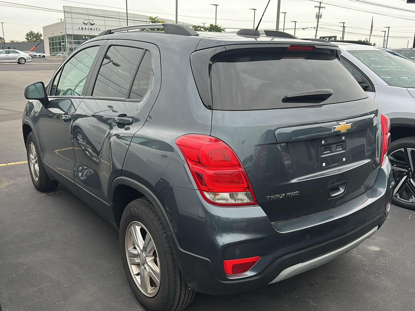 Used 2022 Shadow Gray Metallic Chevrolet LT image 3