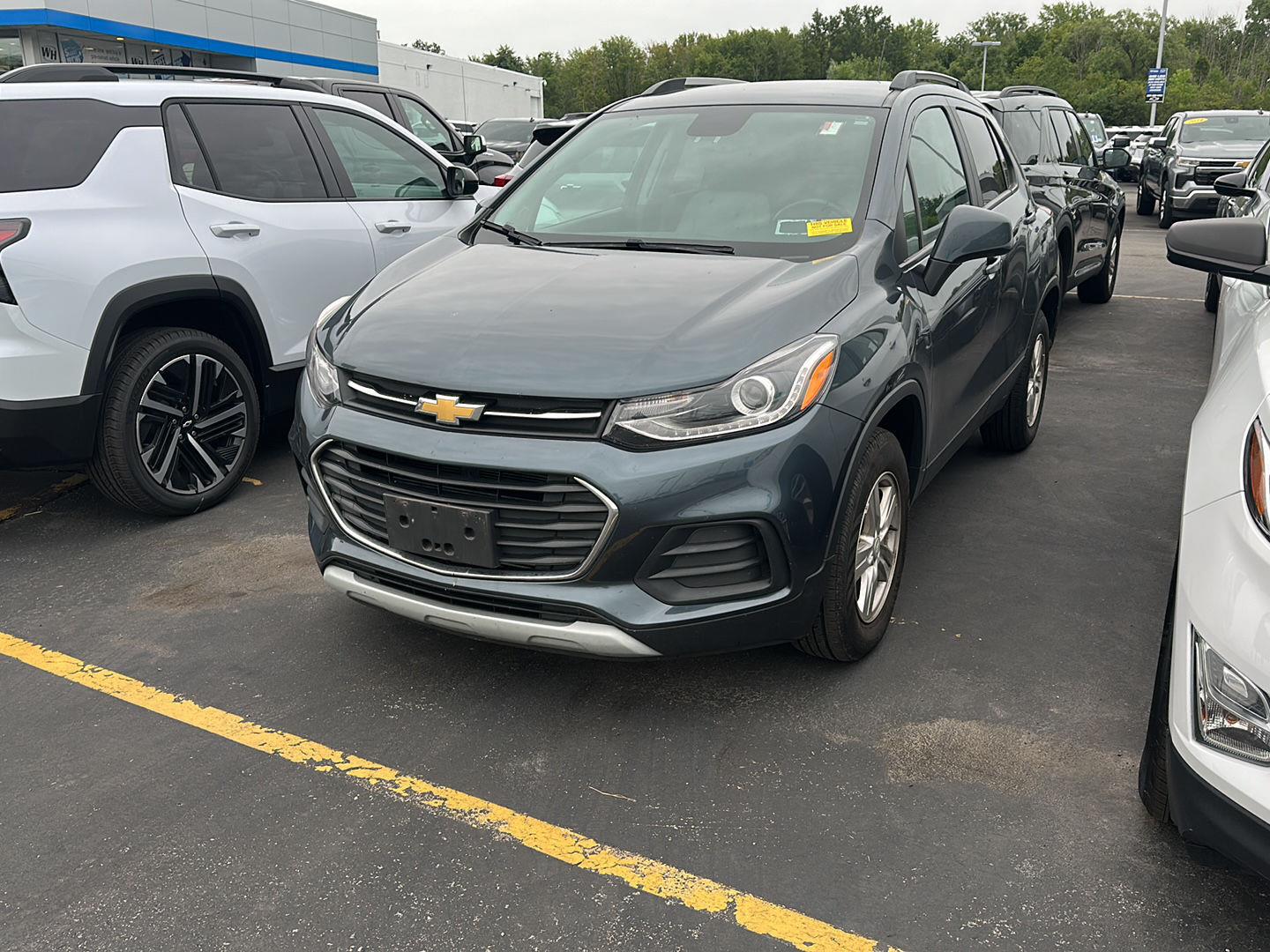 Used 2022 Shadow Gray Metallic Chevrolet LT image 4