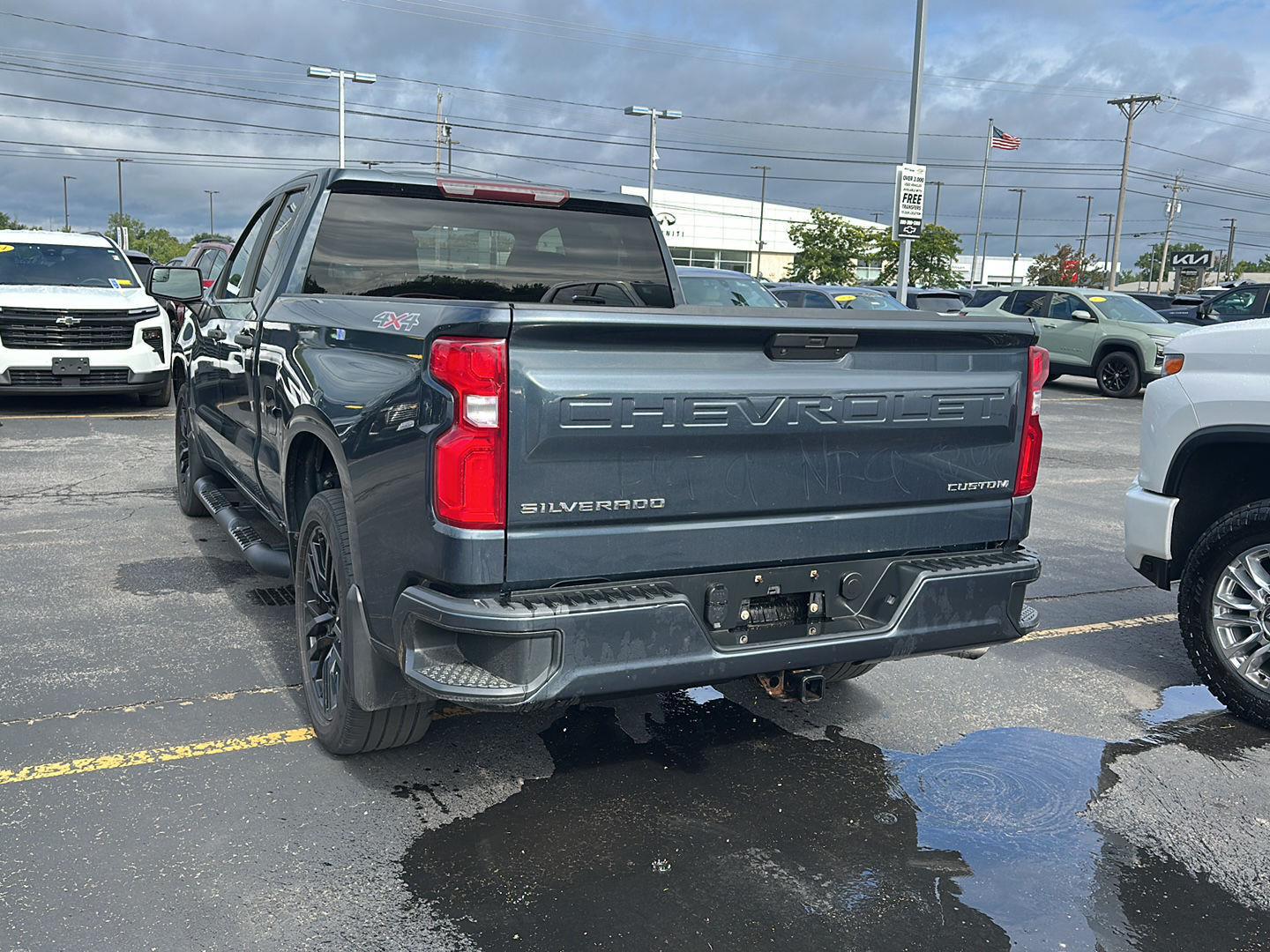 Used 2019 Shadow Gray Metallic Chevrolet Custom image 4