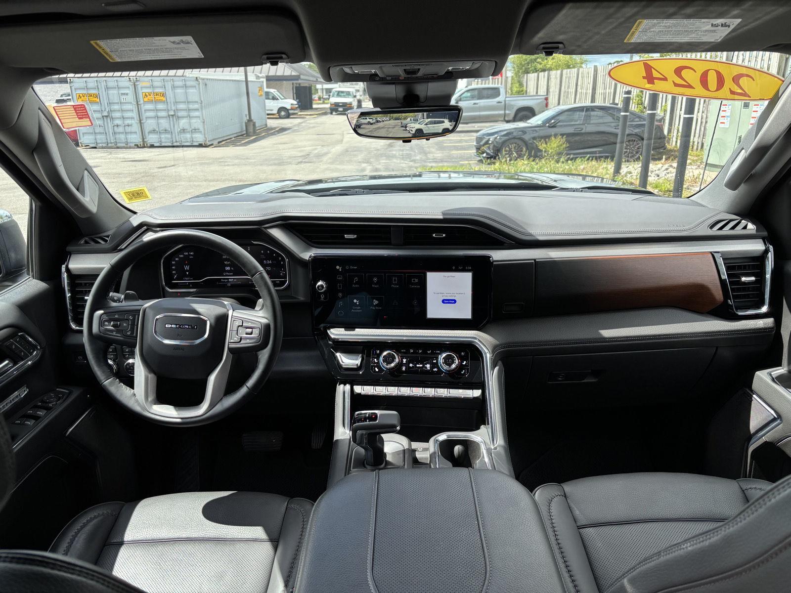 Used 2024 Onyx Black GMC Denali image 11