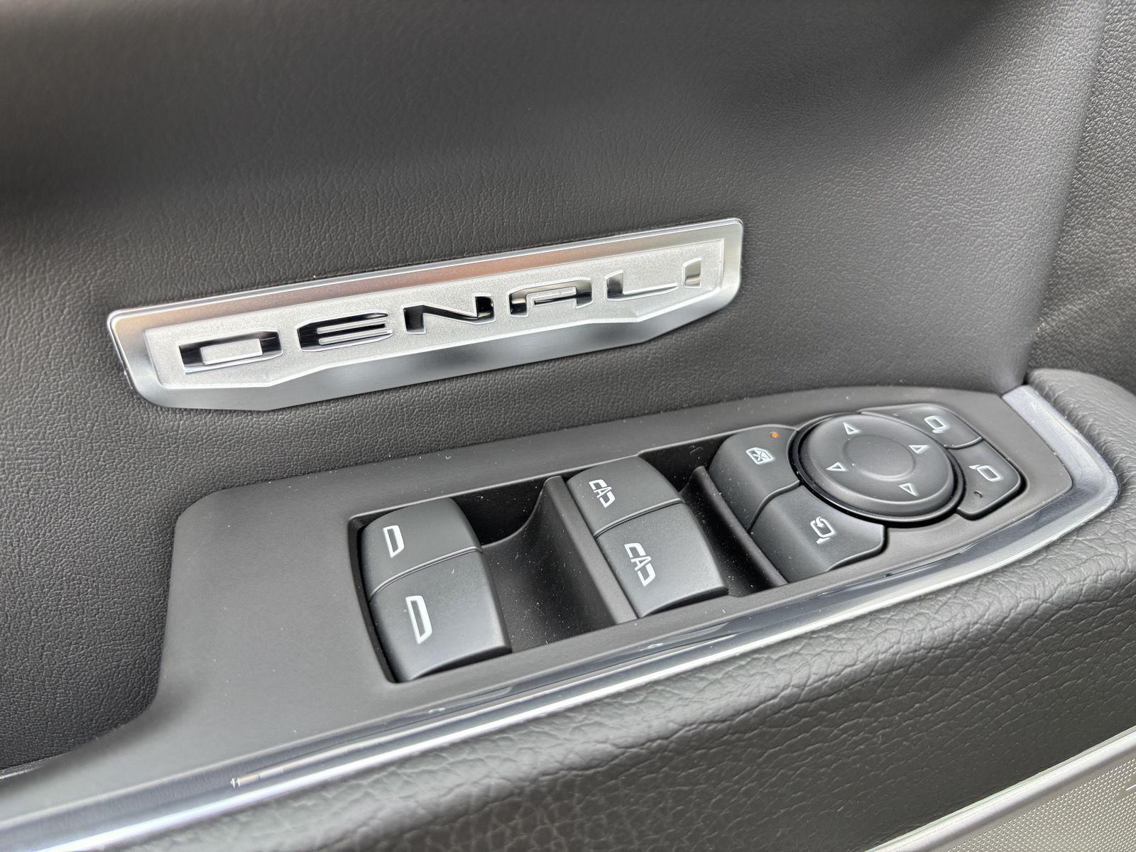 Used 2024 Onyx Black GMC Denali image 16