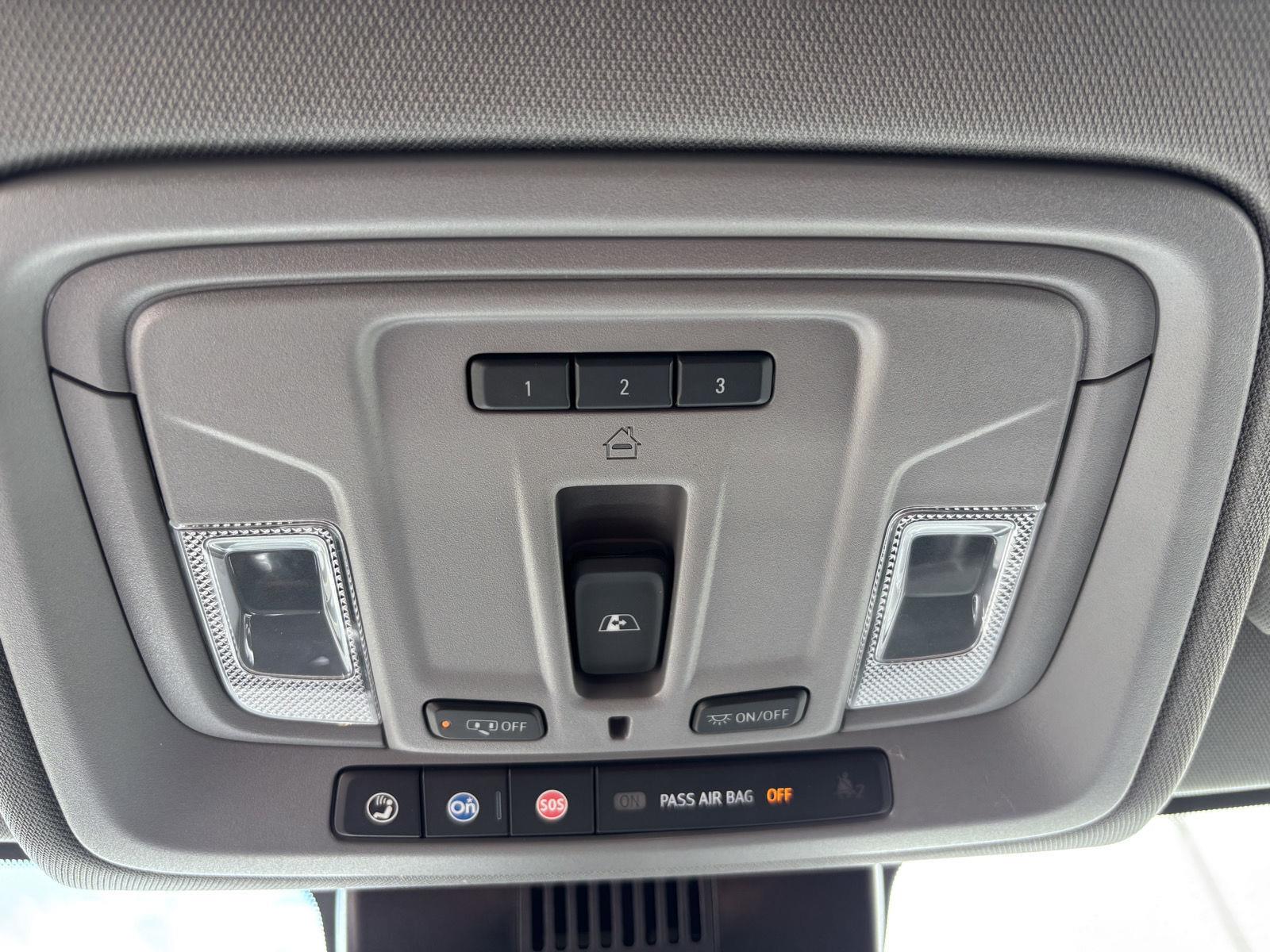 Used 2024 Onyx Black GMC Denali image 38