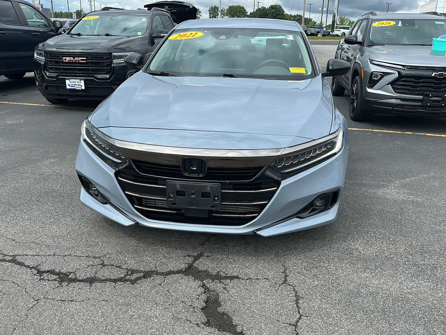 Used 2021 Sonic Gray Pearl Honda Sport SE image 6
