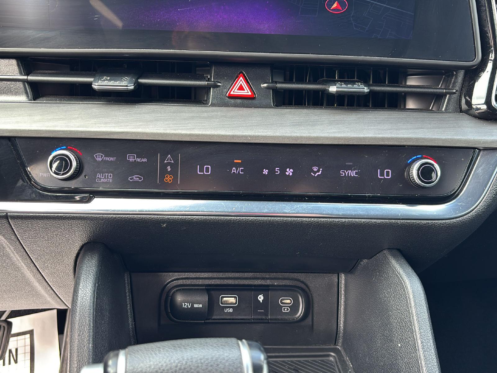 Used 2023  Kia X-Line image 17