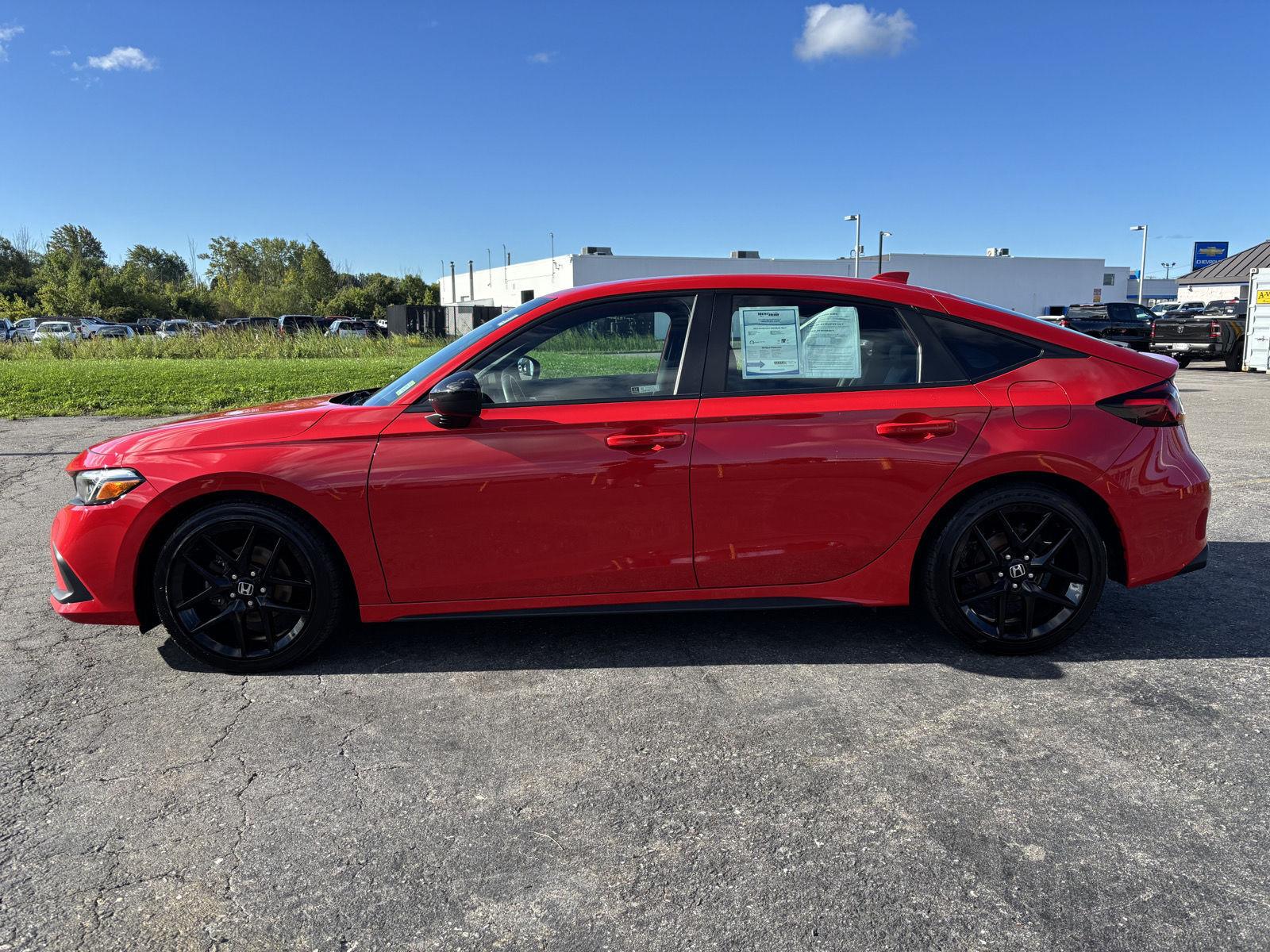 Used 2022 Rallye Red Honda Sport image 4