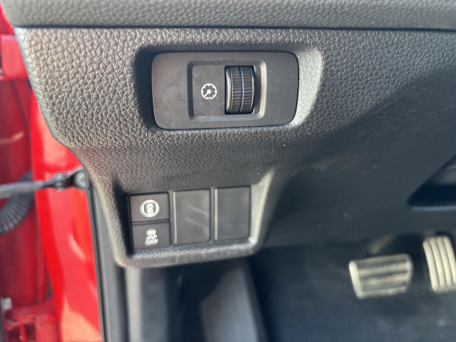Used 2022 Rallye Red Honda Sport image 17