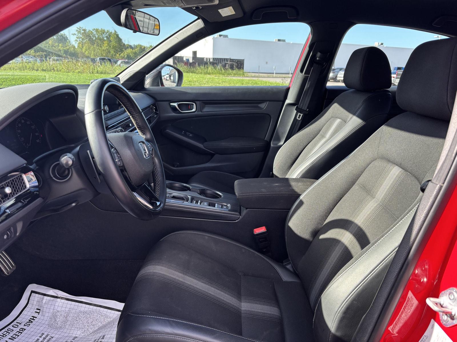 Used 2022 Rallye Red Honda Sport image 31