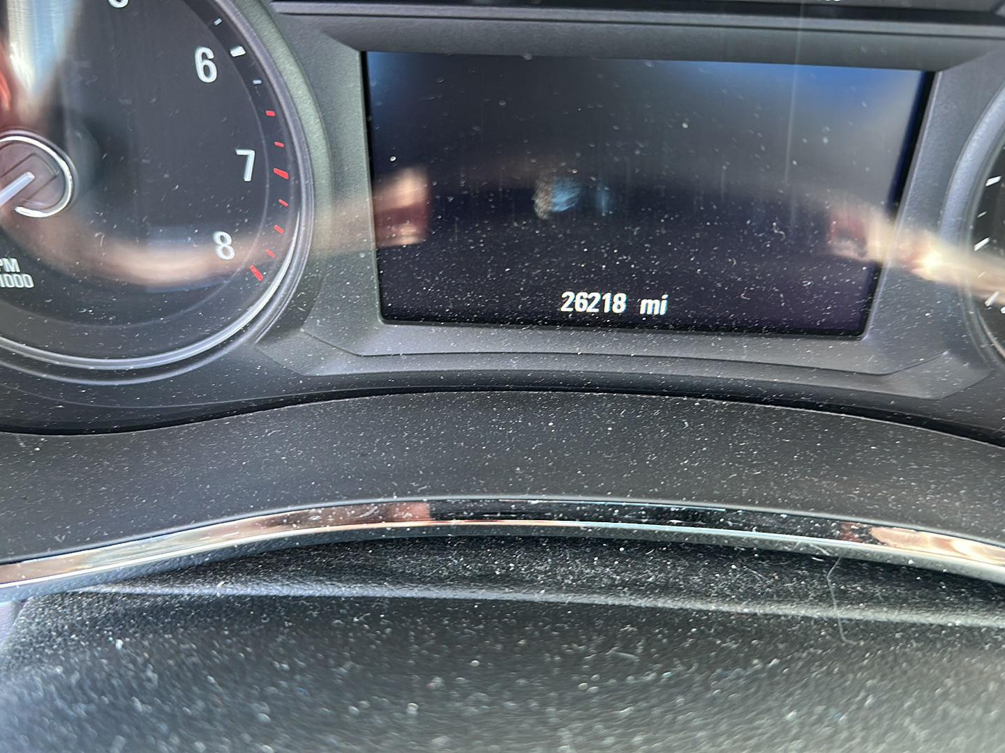 Used 2022  Buick  image 7