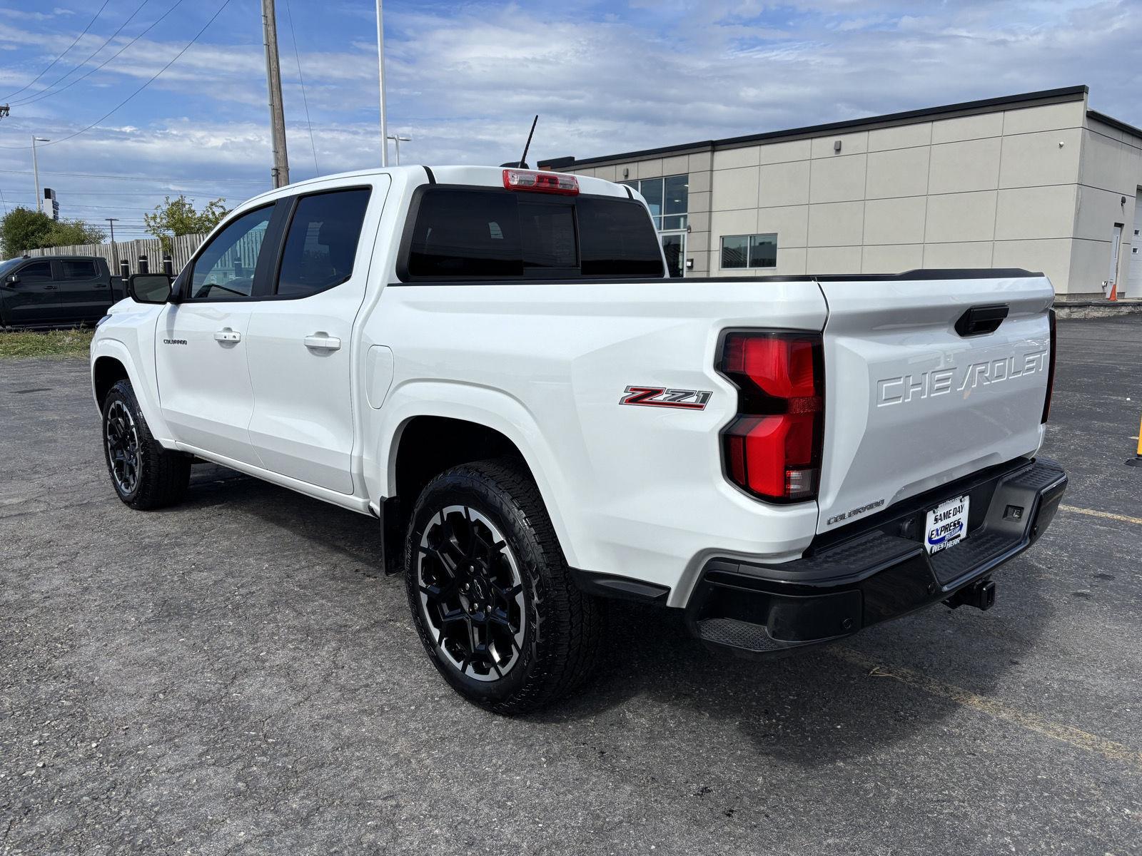 New 2026 Summit White Chevrolet Z71 image 29