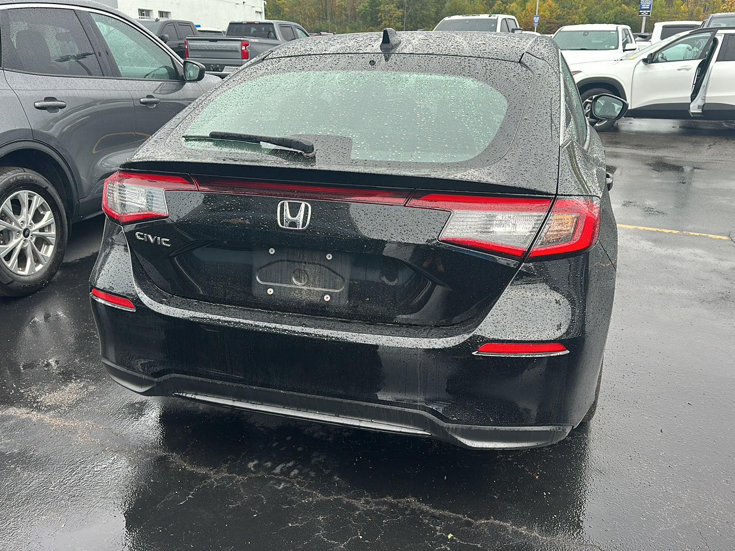 Used 2024 Crystal Black Pearl Honda EX-L image 3
