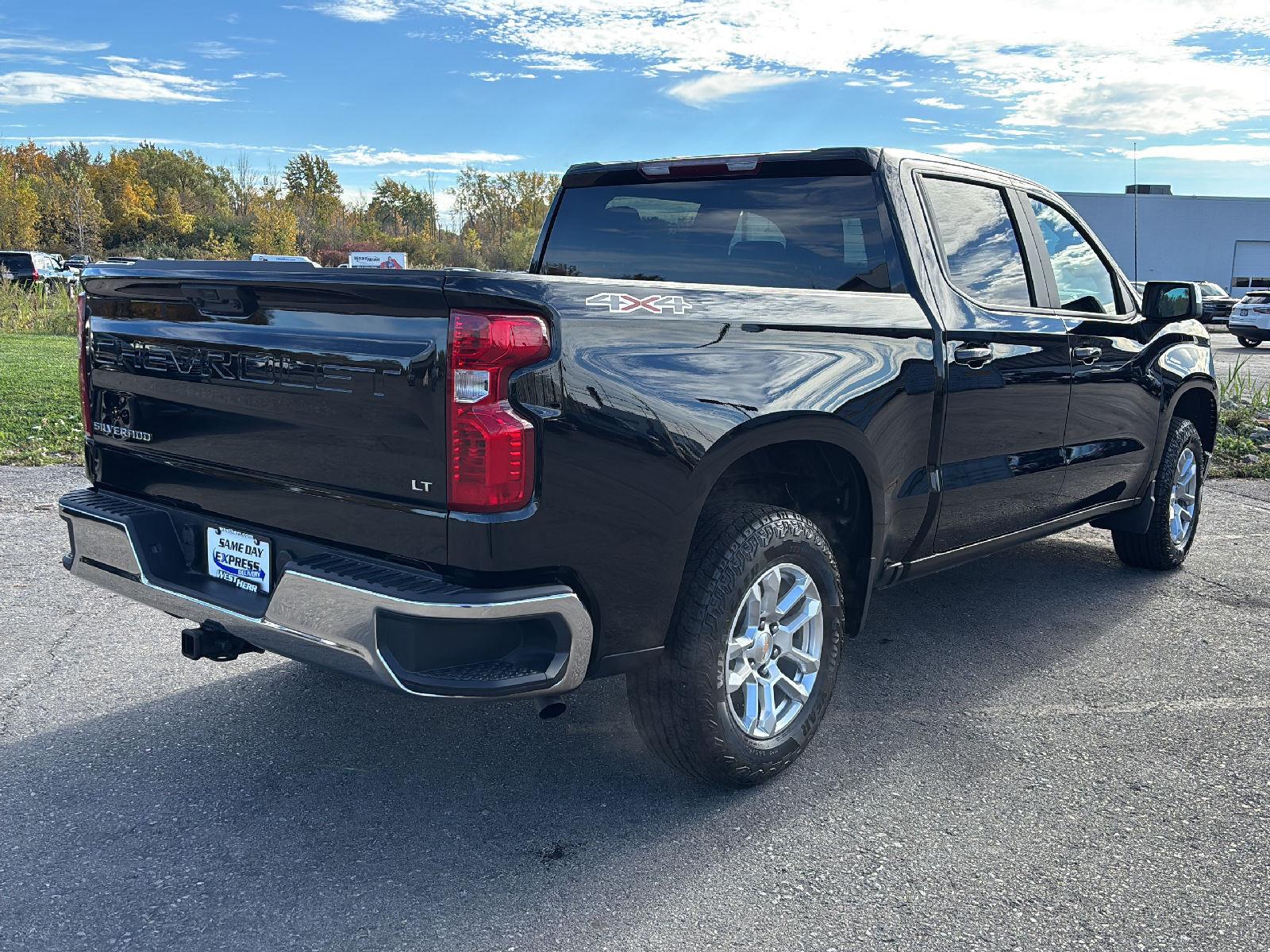 New 2026 Black Chevrolet LT image 9