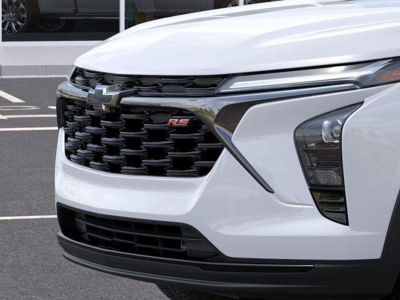 Used 2026 Summit White Chevrolet 2RS image 13