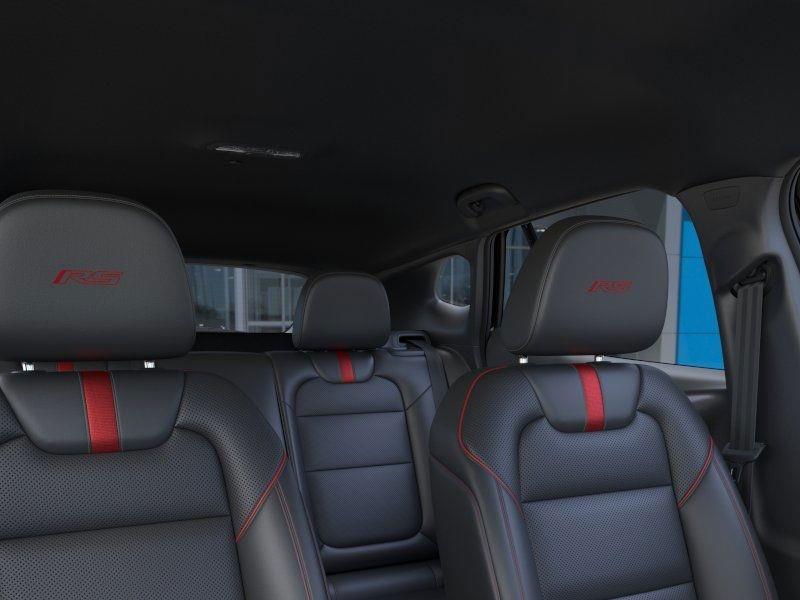 Used 2026 Summit White Chevrolet 2RS image 24