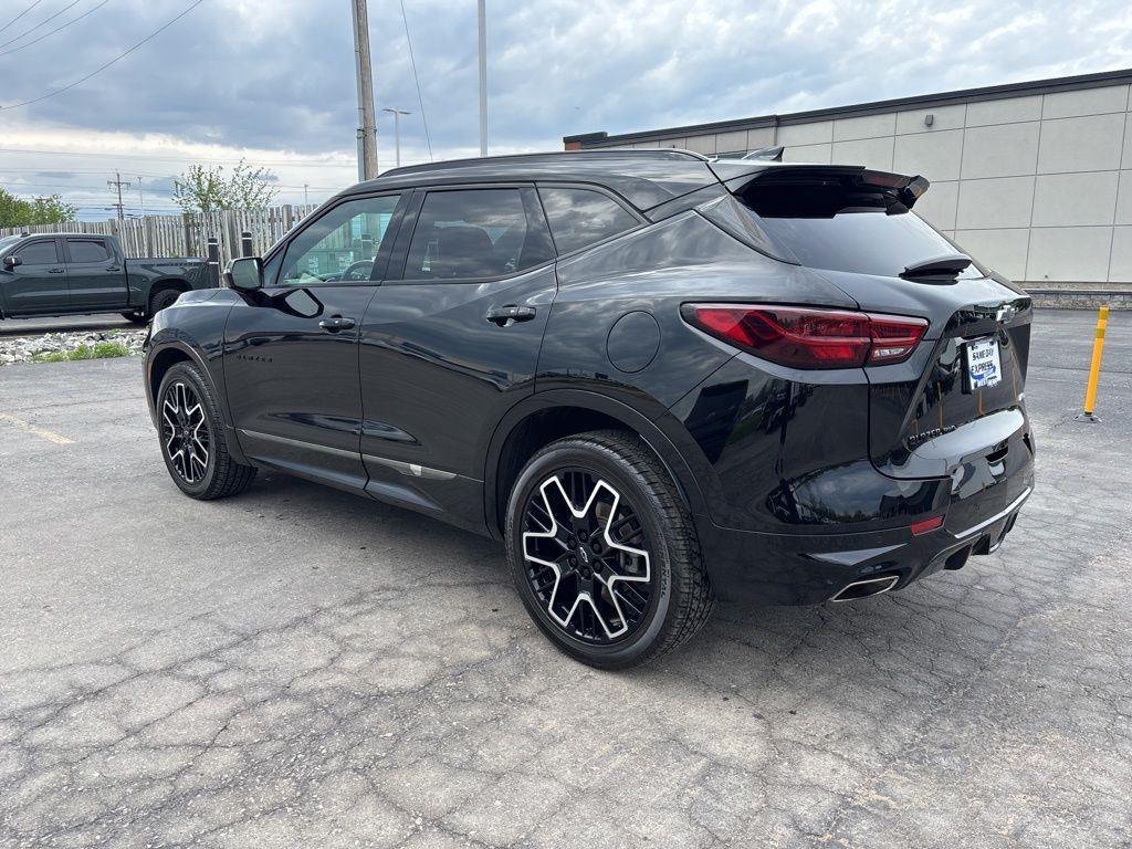 Used 2023 Black Chevrolet RS image 5