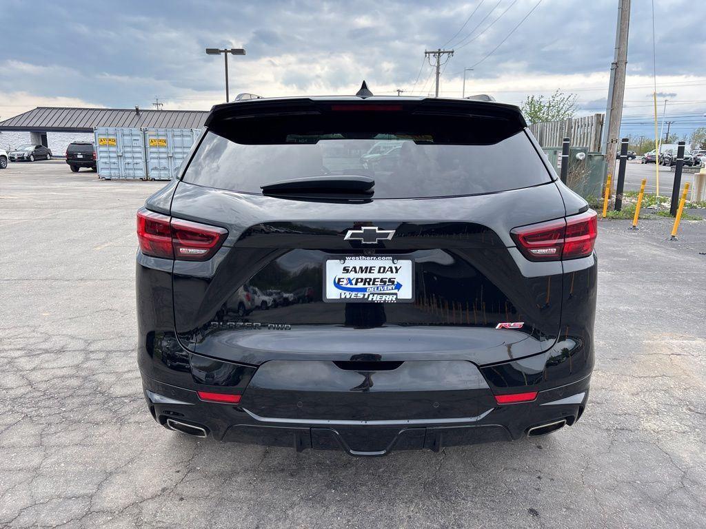 Used 2023 Black Chevrolet RS image 6