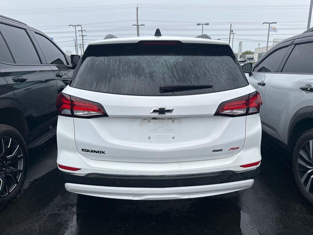 Used 2023 Summit White Chevrolet RS image 3