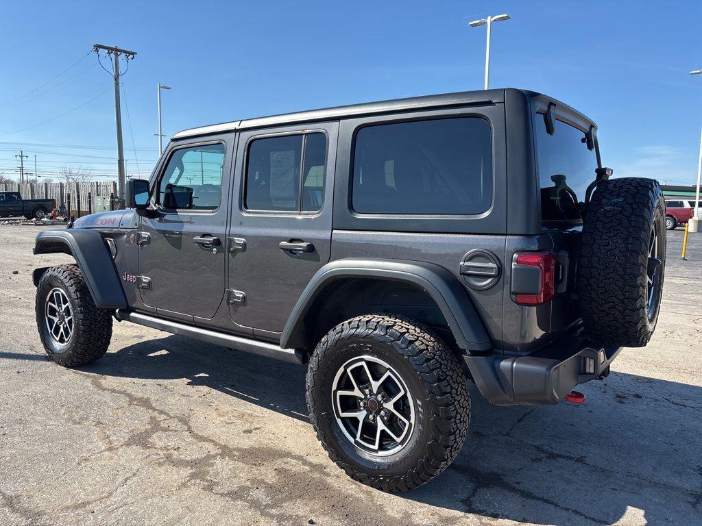 Used 2025 Granite Crystal Metallic Clear Jeep Rubicon image 5