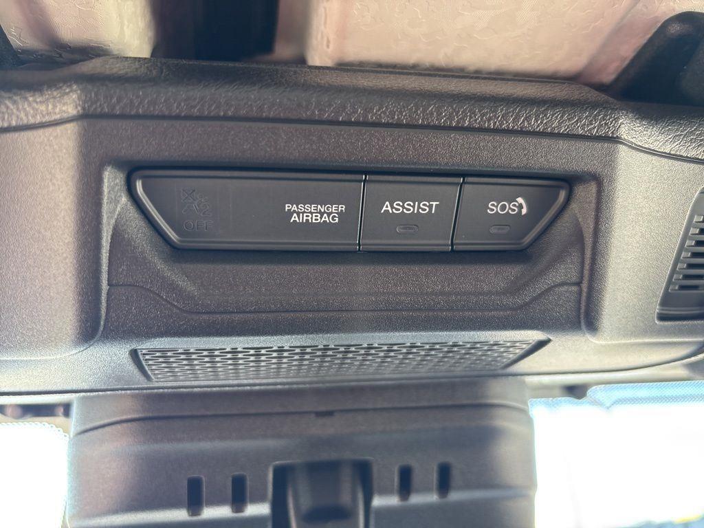Used 2025 Granite Crystal Metallic Clear Jeep Rubicon image 30