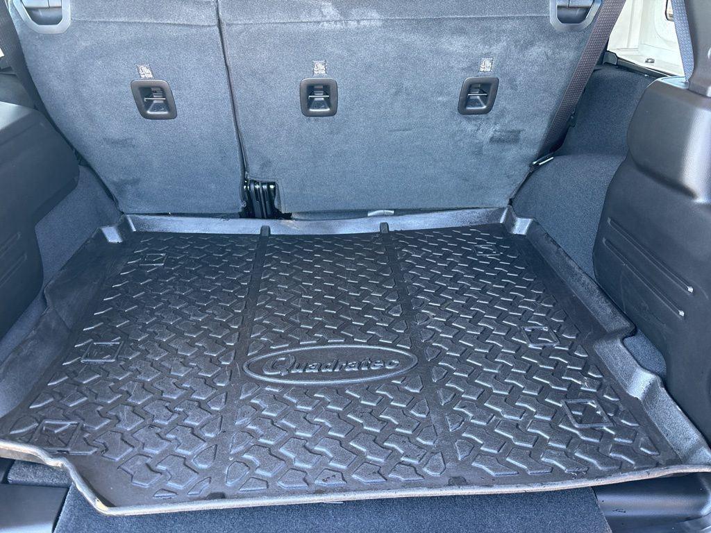 Used 2025 Granite Crystal Metallic Clear Jeep Rubicon image 34