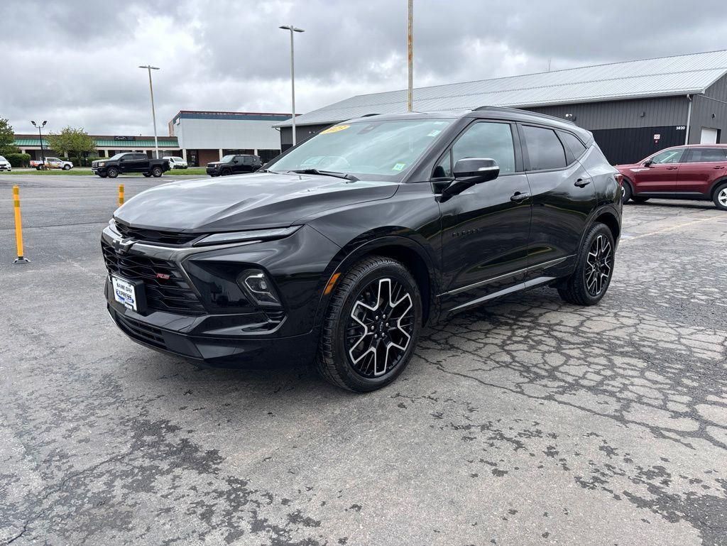 Used 2023 Black Chevrolet RS image 3