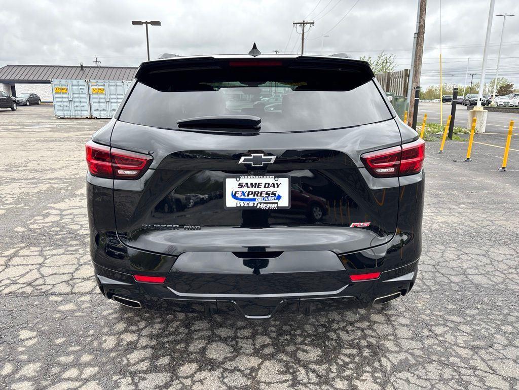 Used 2023 Black Chevrolet RS image 6