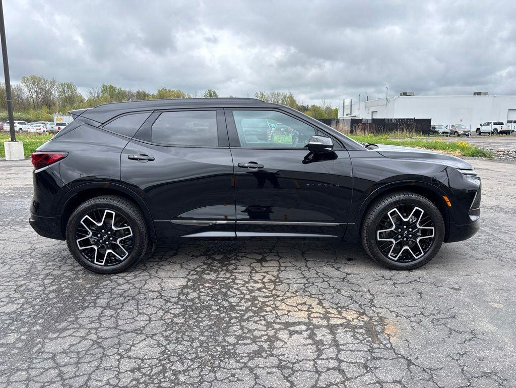 Used 2023 Black Chevrolet RS image 8